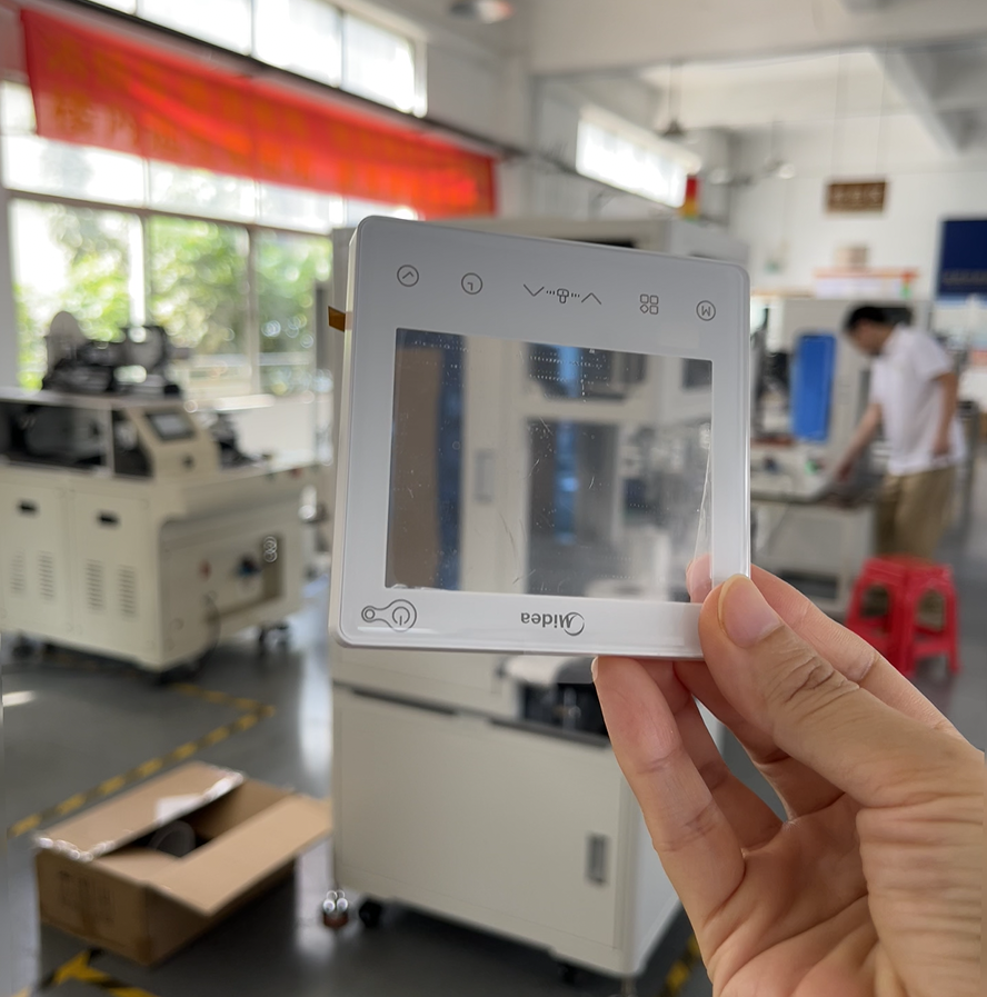 1762919499498420.png 空調面板視覺貼膜機1.png