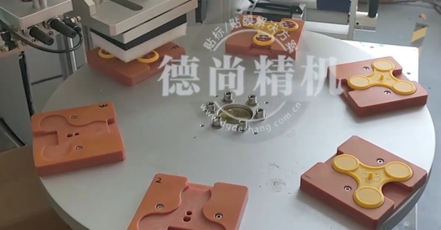 2026-5-5玩具貼標機 (16).jpg